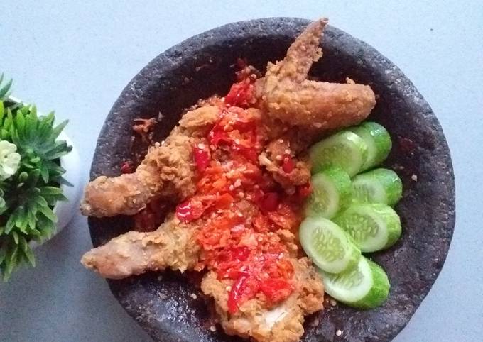 Resep Ayam Geprek Ala Ala Oleh Tati Noerh Cookpad