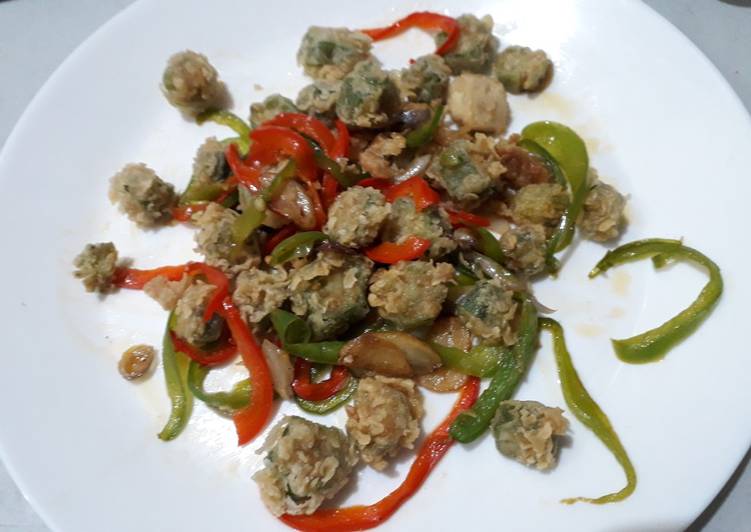 Okra goreng tepung siram tumisan paprika