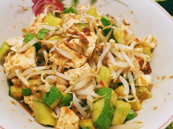 Cara Mudah Menyiapkan Resep  Recoh timun tahu / receuh bonteng / rujak timun yang Bikin Ngiler, Enak