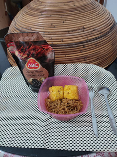 Foto resep Mie Instant Kecap Daging Asap Lada Bubuk