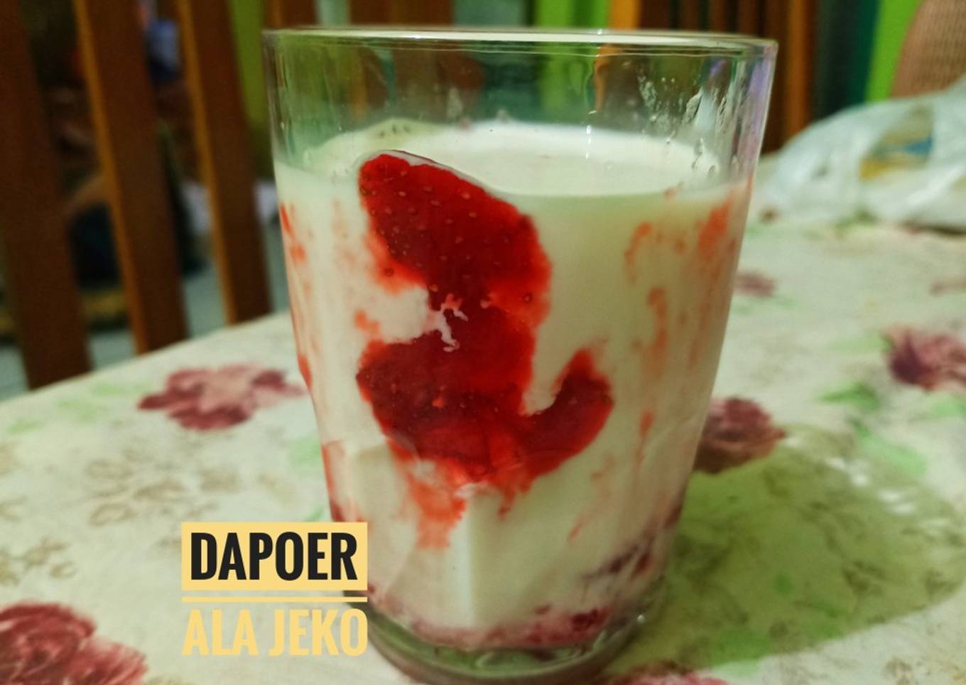 Korean Strawberry Milk Ala Jeko