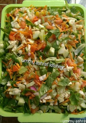 A picture of Simple salad.