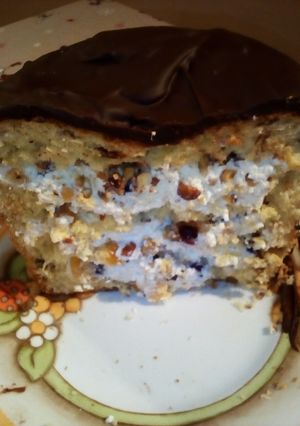 Foto di Panettone farcito con crema di mascarpone e frutta secca