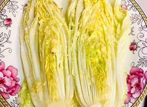 Hình của món Bắp cải nướng tỏi và dầu ô liu chay bất bại!.