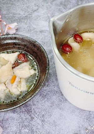 枸杞雞湯~折疊鍋食譜 的食譜成品照片
