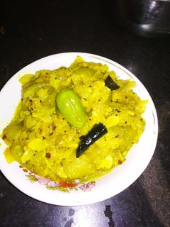 ঝিঙে আলু পোস্ত(jhinge aloo posto recipe in Bengali) রেসিপির প্রধান ছবি