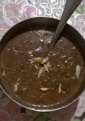 A picture of Nutty chocolate porridge.