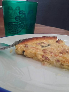Una foto de Quiche de jamón y roquefort