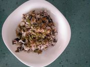 Una foto de arroz sobrante vegano