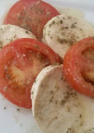 A picture of Sage Caprese.