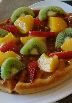 Foto principal de Waffles con dulce de leche y frutas⚽