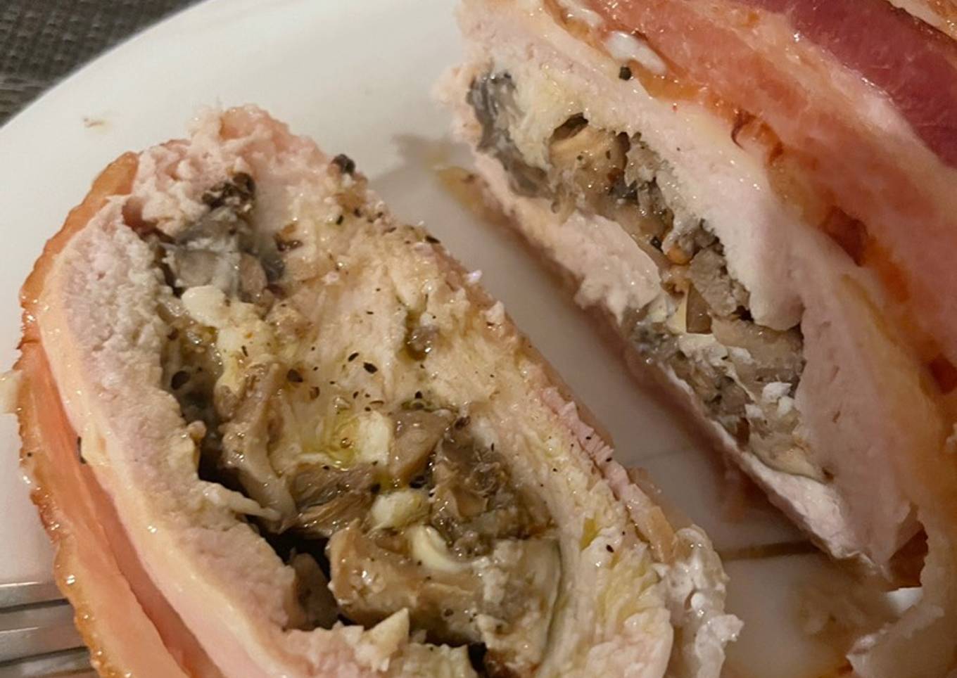 Han’s stuffed chicken with duxelles (mushroom)