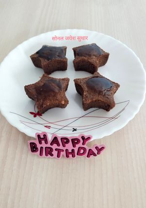 चोको चिप्स बिस्कुट कप केक एयर फ्रायर में (Choco chips Biscuit Cup Cake In Air Fryer Recipe In Hindi) रेसिपी मुख्य फोटो