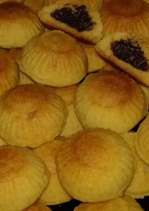 A picture of Semolina Maamoul – A Must-Try Treat.