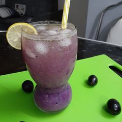 A picture of Jamun Mojito.