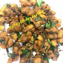 A picture of Potato pakodi.