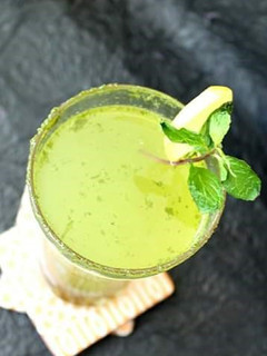 A picture of Mint Lemonade.