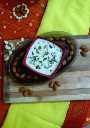 દૂધપાક (Doodhpak Recipe In Gujarati) રેસીપી મુખ્ય ફોટો