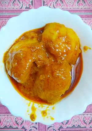 দম আলু(dum aloo recipe in Bengali) রেসিপির প্রধান ছবি