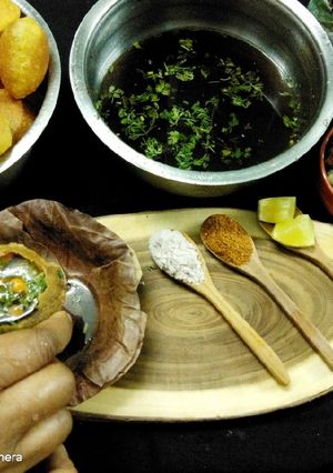 ফুচকা/পানিপুরি(Fuchka/Panipuri Recipe In Bengali) রেসিপির প্রধান ছবি