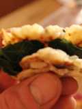 Sanguche de torrejas de arroz con espinaca