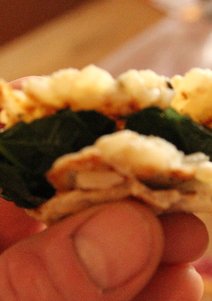 Una foto de Sanguche de torrejas de arroz con espinaca