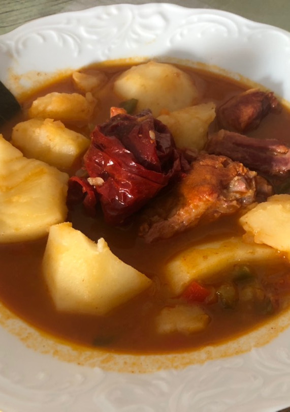 Una foto de Patatas guisadas camperas
