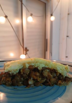 Una foto de Pastel de Papa y Lentejas🥔🍽