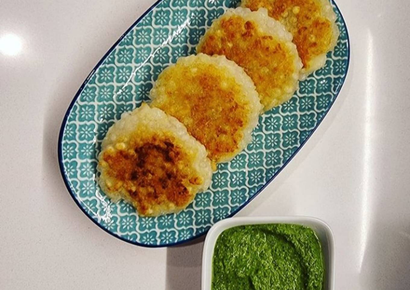 Roasted sabudana vada
