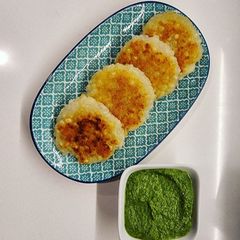 A picture of Roasted sabudana vada.