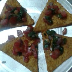 A picture of Papad pizza.