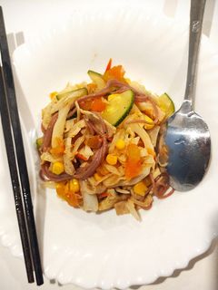 Hình của món Bún lứt xào rau củ Eat clean (16k).