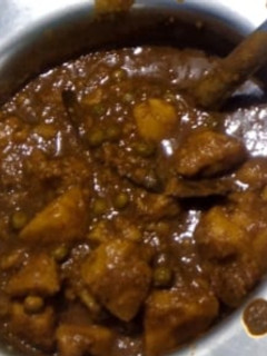 आलू- गोभी की सात्विक सब्जी (aloo gobhi ki satvik sabzi recipe in Hindi) रेसिपी मुख्य फोटो