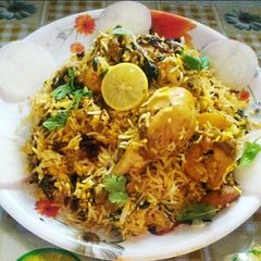 A picture of Chicken Dum Biryani.