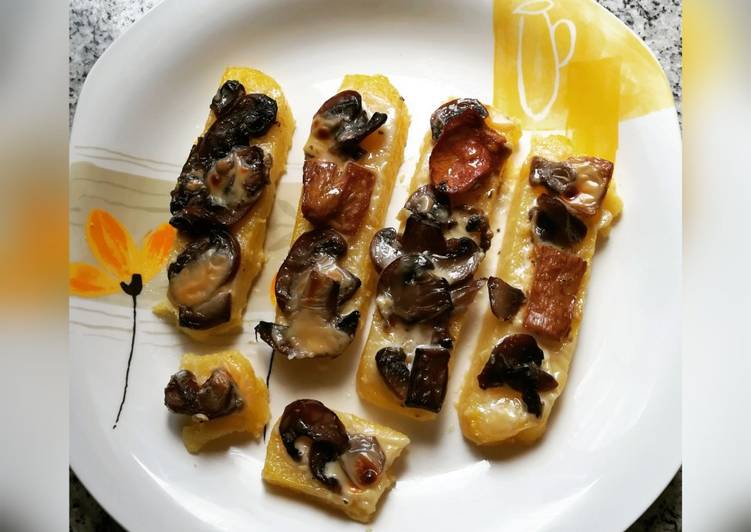 Crostini di polenta e funghi