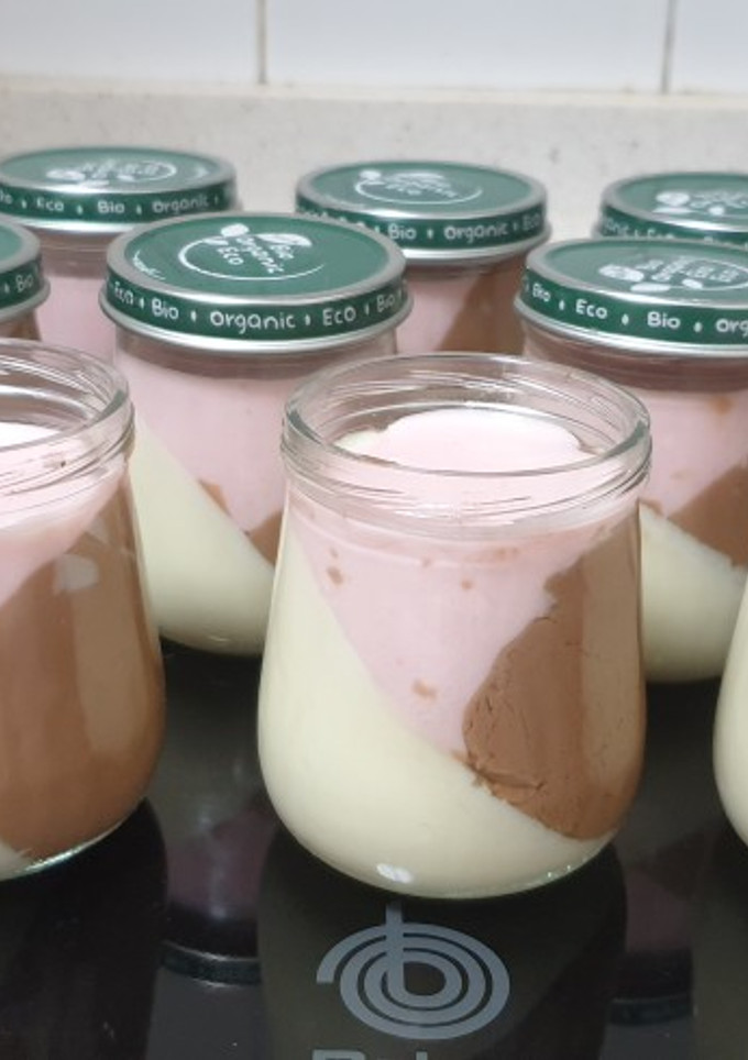 Una foto de Postres individuales 3 colores