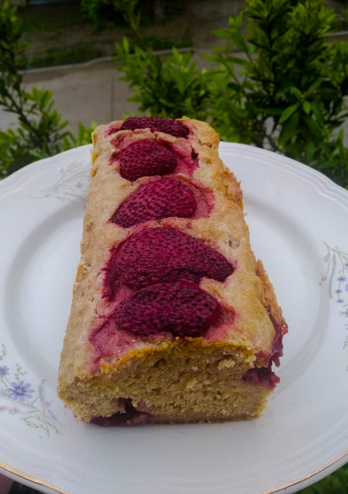 Una foto de Ultra delicioso y saludable budín de frutilla. ❤️