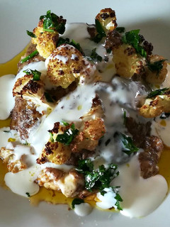 Una foto de Carne picada con coliflor, queso y bechamel