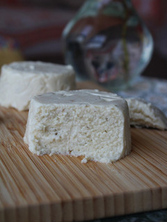 Una foto de Queso vegano de almendras🌱