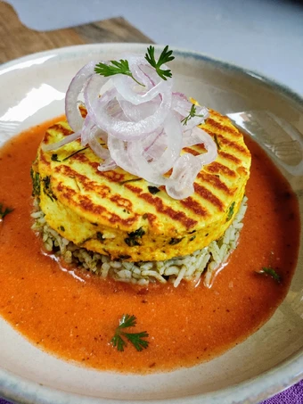 Easy Steps to Prepare Recipe Paneer Steak on spinach rice with makhani gravy that is Delicious, Appealing}