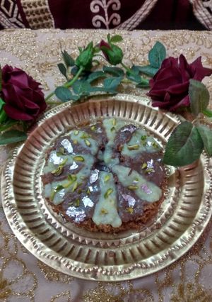 चॉकलेट घेवर (chocolate ghevar recipe in Hindi) रेसिपी मुख्य फोटो