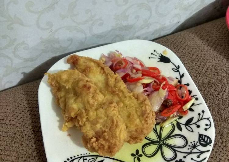 Langkah Mudah untuk Menyiapkan Ayam crispy sambel matah yang Bikin Ngiler