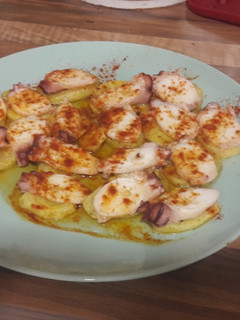 Una foto de Pulpo a la gallega