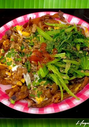 Hình của món Hủ Tiếu Xào Trứng Và Cải Bẹ Xanh.