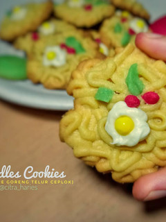 Foto resep Noodles Cookies (Kukis Mie Goreng Telur Ceplok)🍳🍝