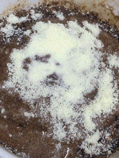 Una foto de Torta de avena y chocolate en microondas