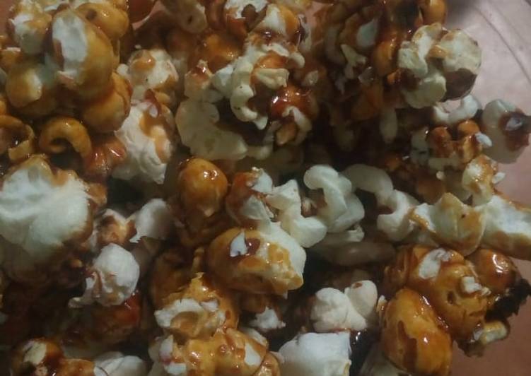 Caramelized popcorns