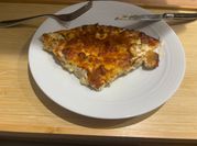 Une photo de pizza poulet