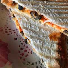 بيتزا ساندوتش اللذيذة 🍕-レシピのメイン写真