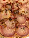 Tarte tatin di cipolla rossa di Tropea e peperoncino diavolicchio